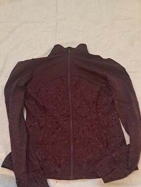 lululemon athletica Women's Zip-Up Utility Jacket in Deep Burgundy